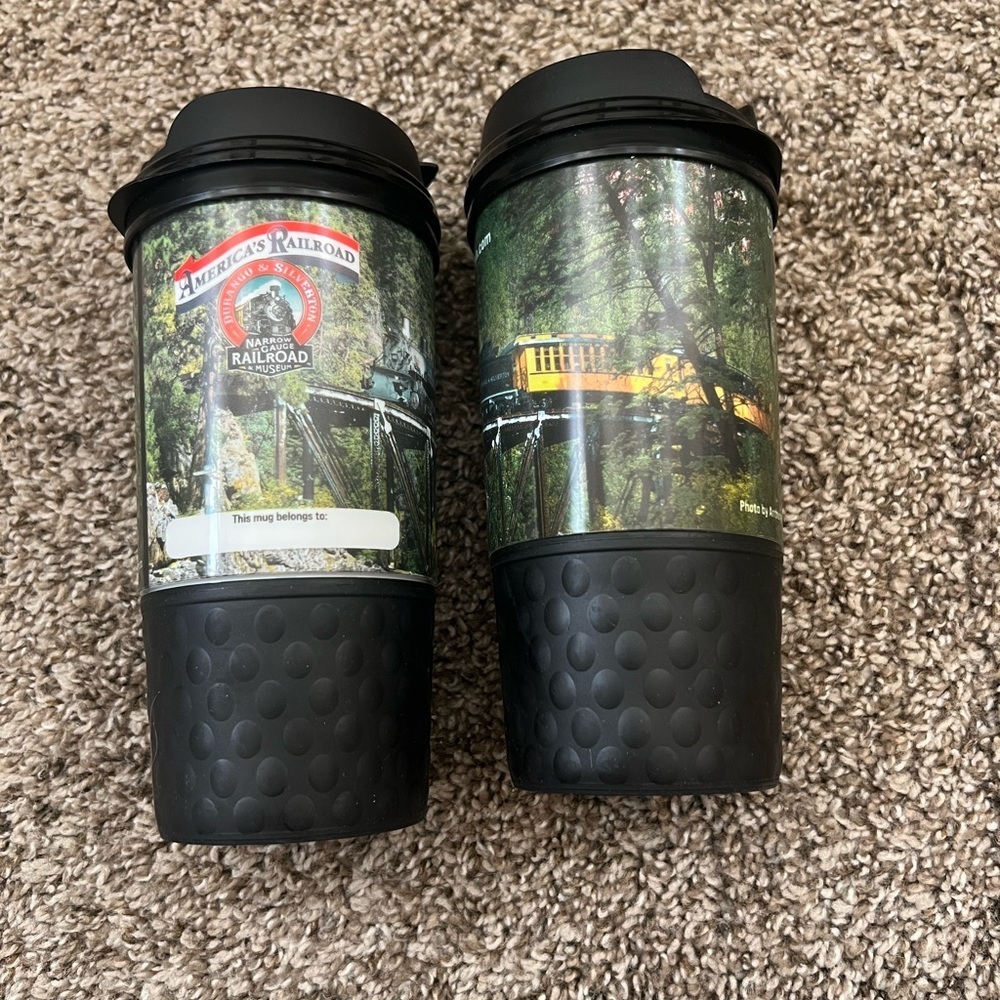 NEW AMERICAN RAILROADS TRAIN CUPS SET OF TWO